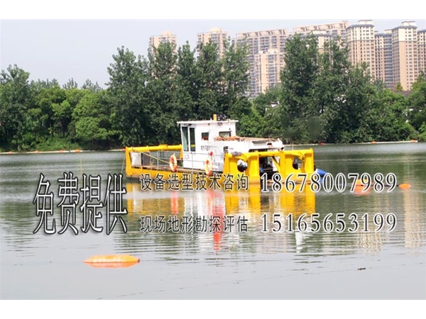 螺旋绞刀挖泥船工作现场